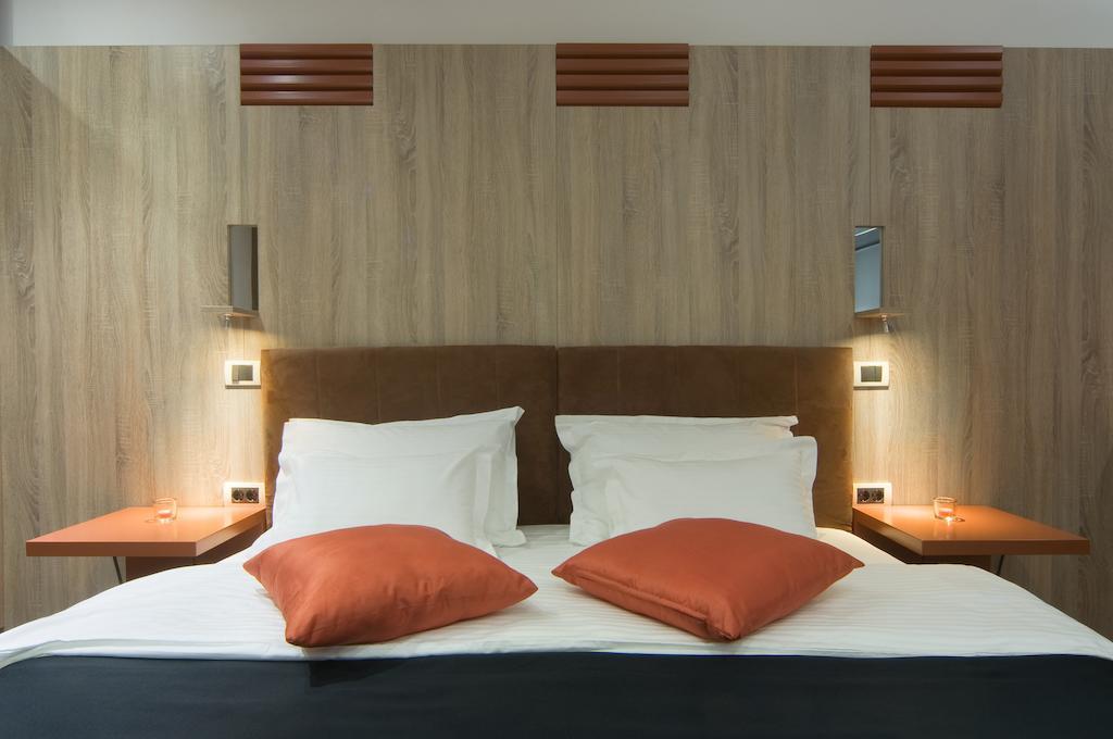 Hotel Viva 크라구예바츠 객실 사진