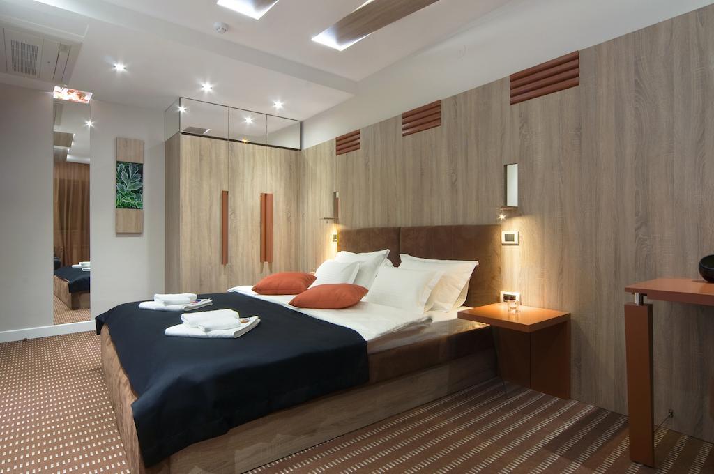 Hotel Viva 크라구예바츠 객실 사진