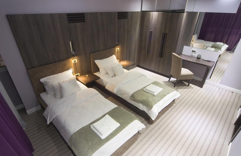 Hotel Viva 크라구예바츠 객실 사진